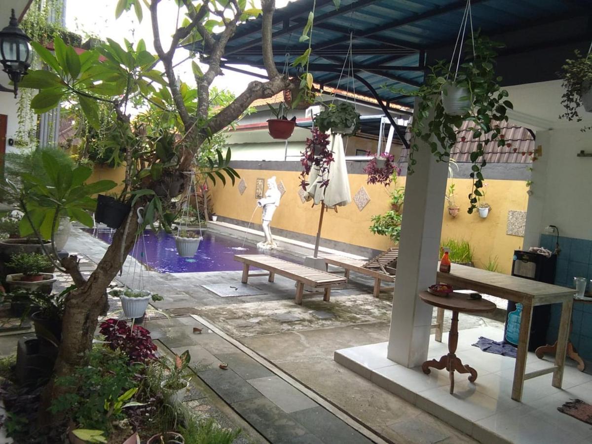 Sanata Yoga Guesthouse Canggu  Bagian luar foto